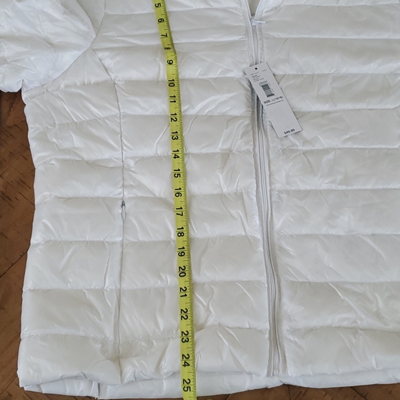 🆕️ Passport Puffer Jacket - Picture 14 of 16